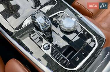Внедорожник / Кроссовер BMW X7 2020 в 