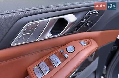 Внедорожник / Кроссовер BMW X7 2021 в 