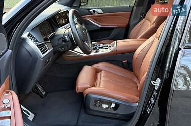 Внедорожник / Кроссовер BMW X7 2021 в 