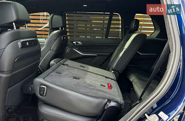 Внедорожник / Кроссовер BMW X7 2023 в 