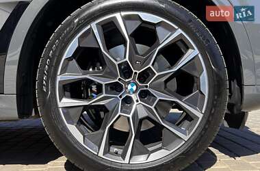 Позашляховик / Кросовер BMW X7 2024 в 