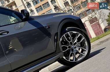 Позашляховик / Кросовер BMW X7 2024 в 