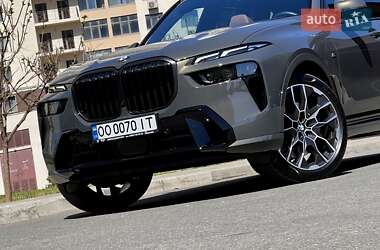Позашляховик / Кросовер BMW X7 2024 в 