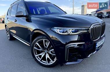 Внедорожник / Кроссовер BMW X7 2022 в 