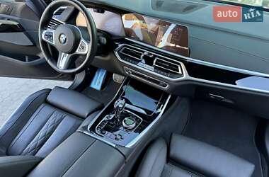 Внедорожник / Кроссовер BMW X7 2022 в 