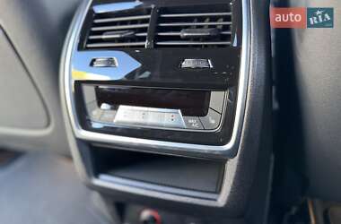 Внедорожник / Кроссовер BMW X7 2022 в 