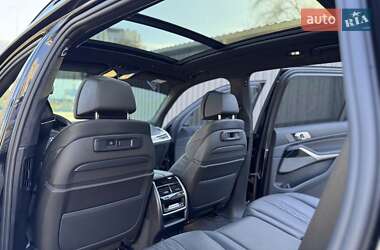 Внедорожник / Кроссовер BMW X7 2022 в 