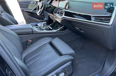 Внедорожник / Кроссовер BMW X7 2022 в 