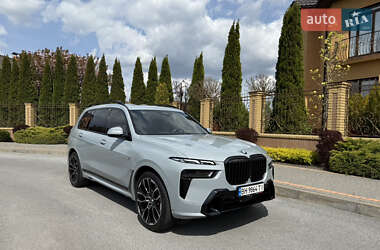 Внедорожник / Кроссовер BMW X7 2023 в 