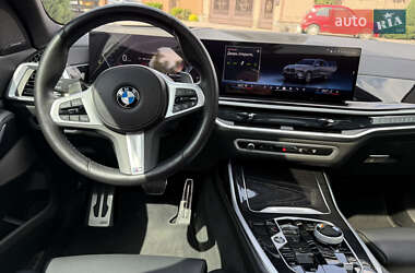 Внедорожник / Кроссовер BMW X7 2023 в 