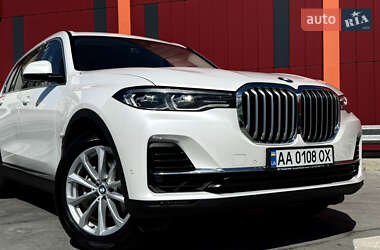 Внедорожник / Кроссовер BMW X7 2021 в 