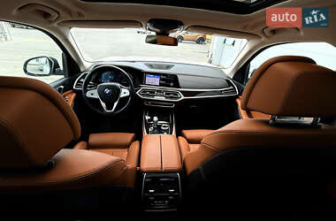 Внедорожник / Кроссовер BMW X7 2021 в 