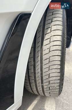 Позашляховик / Кросовер BMW X7 2022 в 