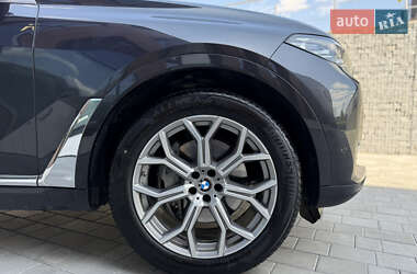 Внедорожник / Кроссовер BMW X7 2019 в 