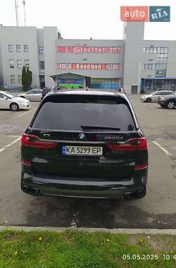Внедорожник / Кроссовер BMW X7 2021 в 