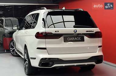 Позашляховик / Кросовер BMW X7 2020 в 