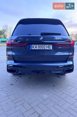 Внедорожник / Кроссовер BMW X7 2022 в 