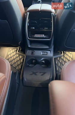Внедорожник / Кроссовер BMW X7 2022 в 