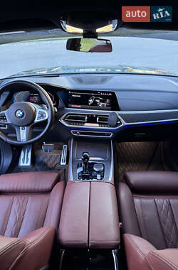 Внедорожник / Кроссовер BMW X7 2022 в 