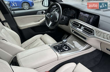 Позашляховик / Кросовер BMW X7 2019 в 