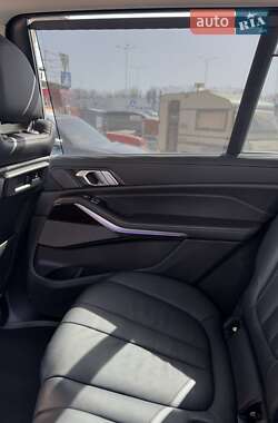 Внедорожник / Кроссовер BMW X7 2020 в 