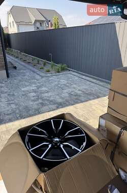 Внедорожник / Кроссовер BMW X7 2020 в 