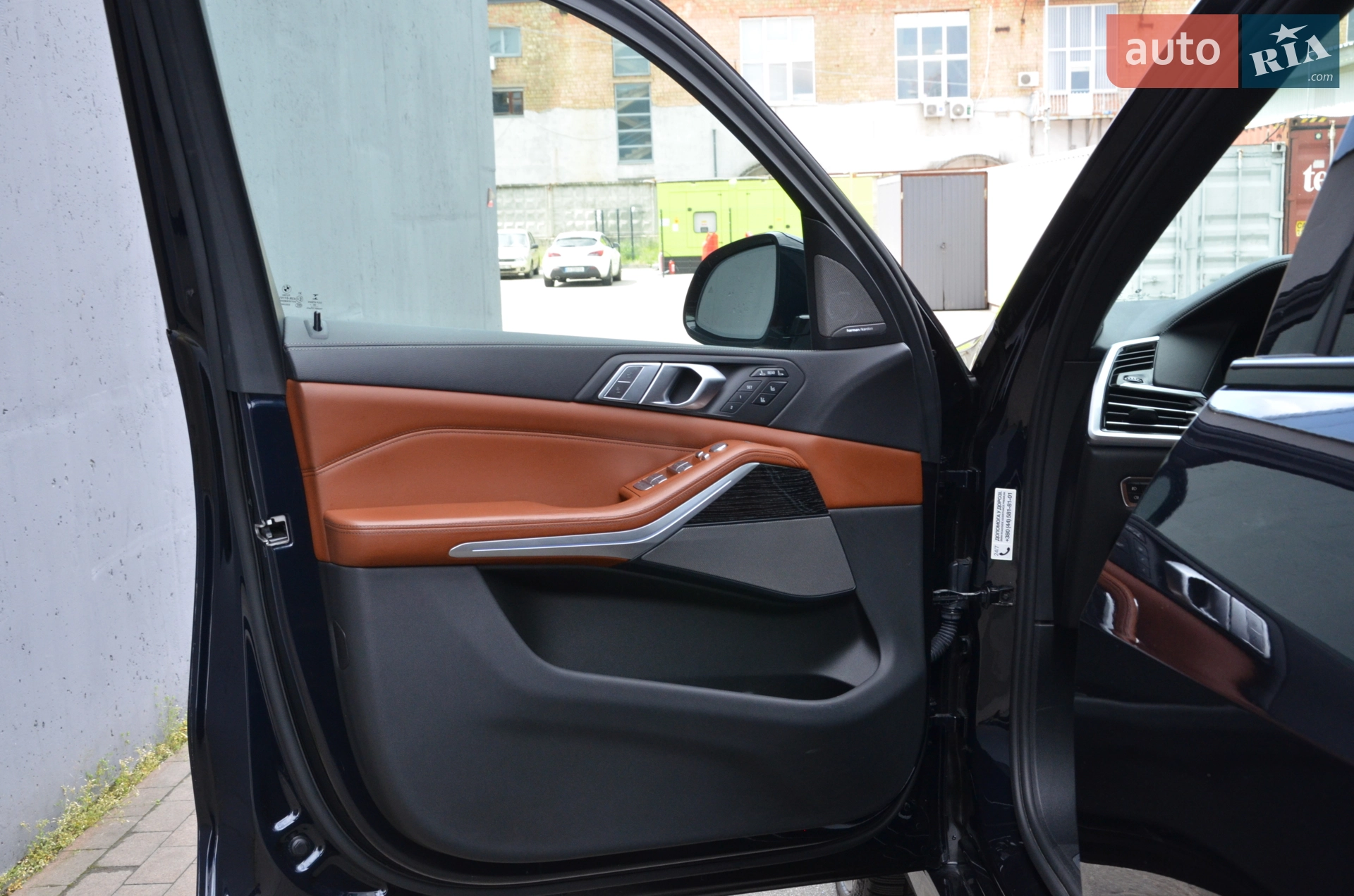 2020 BMW X7 - мініатюра 26