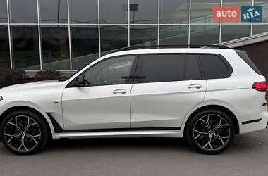 Позашляховик / Кросовер BMW X7 2020 в 