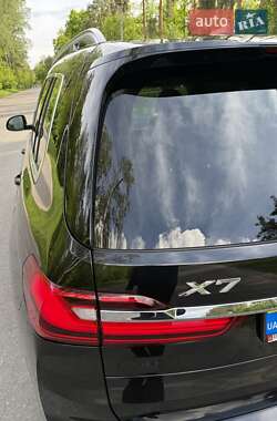 Внедорожник / Кроссовер BMW X7 2020 в 