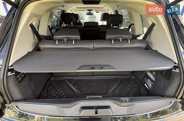 Внедорожник / Кроссовер BMW X7 2020 в 