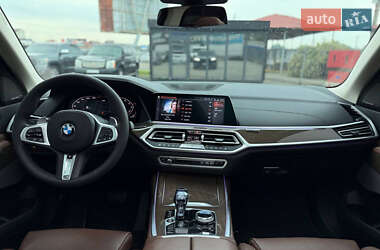 Позашляховик / Кросовер BMW X7 2019 в 