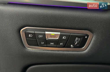 Позашляховик / Кросовер BMW X7 2019 в 
