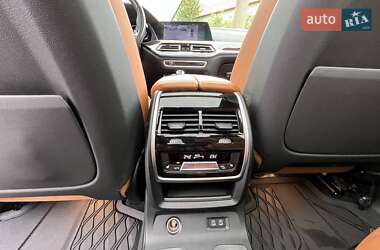 Внедорожник / Кроссовер BMW X7 2020 в 