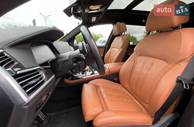 Внедорожник / Кроссовер BMW X7 2020 в 