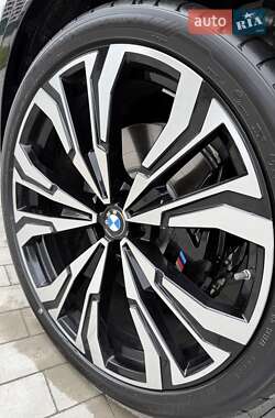 Внедорожник / Кроссовер BMW X7 2023 в 