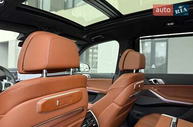 Внедорожник / Кроссовер BMW X7 2023 в 
