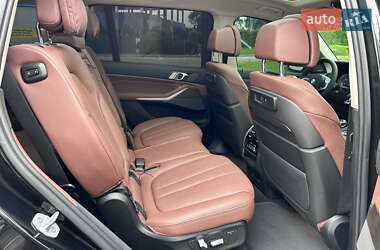 Позашляховик / Кросовер BMW X7 2019 в 