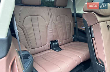 Позашляховик / Кросовер BMW X7 2019 в 