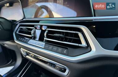 Внедорожник / Кроссовер BMW X7 2022 в 