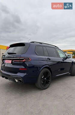 Внедорожник / Кроссовер BMW X7 2023 в 