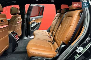 Внедорожник / Кроссовер BMW X7 2025 в 