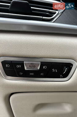 Внедорожник / Кроссовер BMW X7 2020 в 