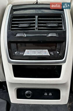 Внедорожник / Кроссовер BMW X7 2020 в 