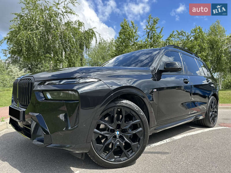Внедорожник / Кроссовер BMW X7 2024 в Киеве