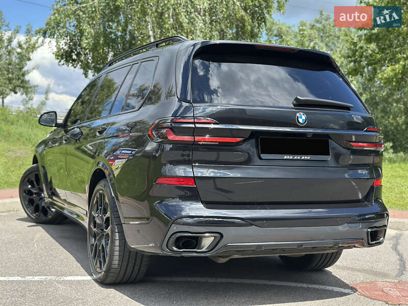 Внедорожник / Кроссовер BMW X7 2024 в Киеве