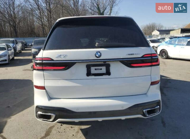 BMW X7 2023