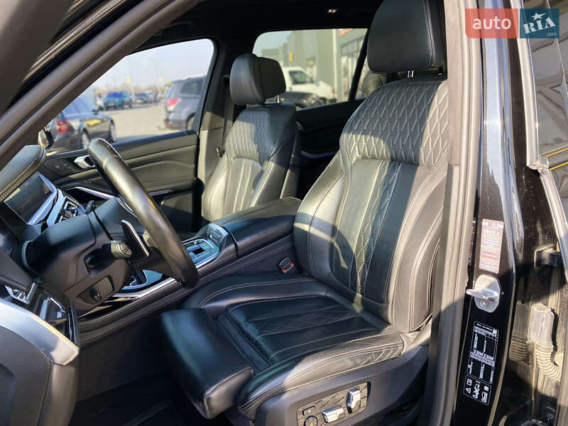 Внедорожник / Кроссовер BMW X7 2019 в Ужгороде