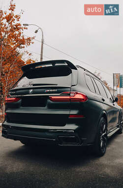 Внедорожник / Кроссовер BMW X7 2021 в 