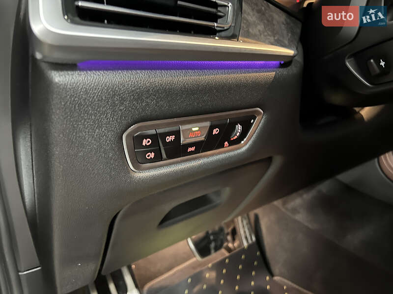 Позашляховик / Кросовер BMW X7 2021 в Києві