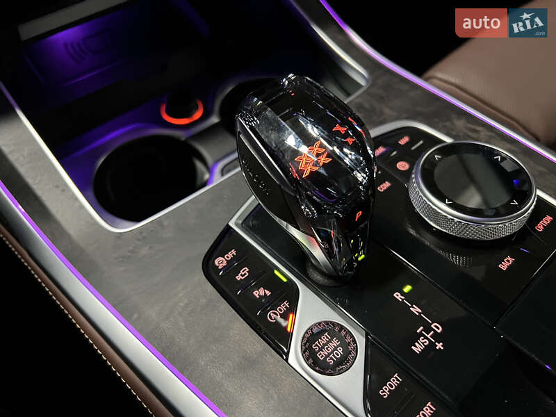 Позашляховик / Кросовер BMW X7 2021 в Києві